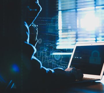 ما هو الابتزاز الالكتروني